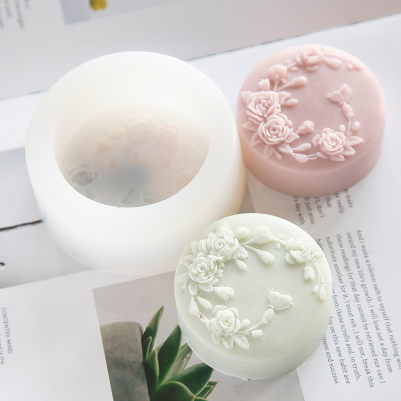 Soap Making Guide For Beginners - Stampo in silicone per sapone fatto