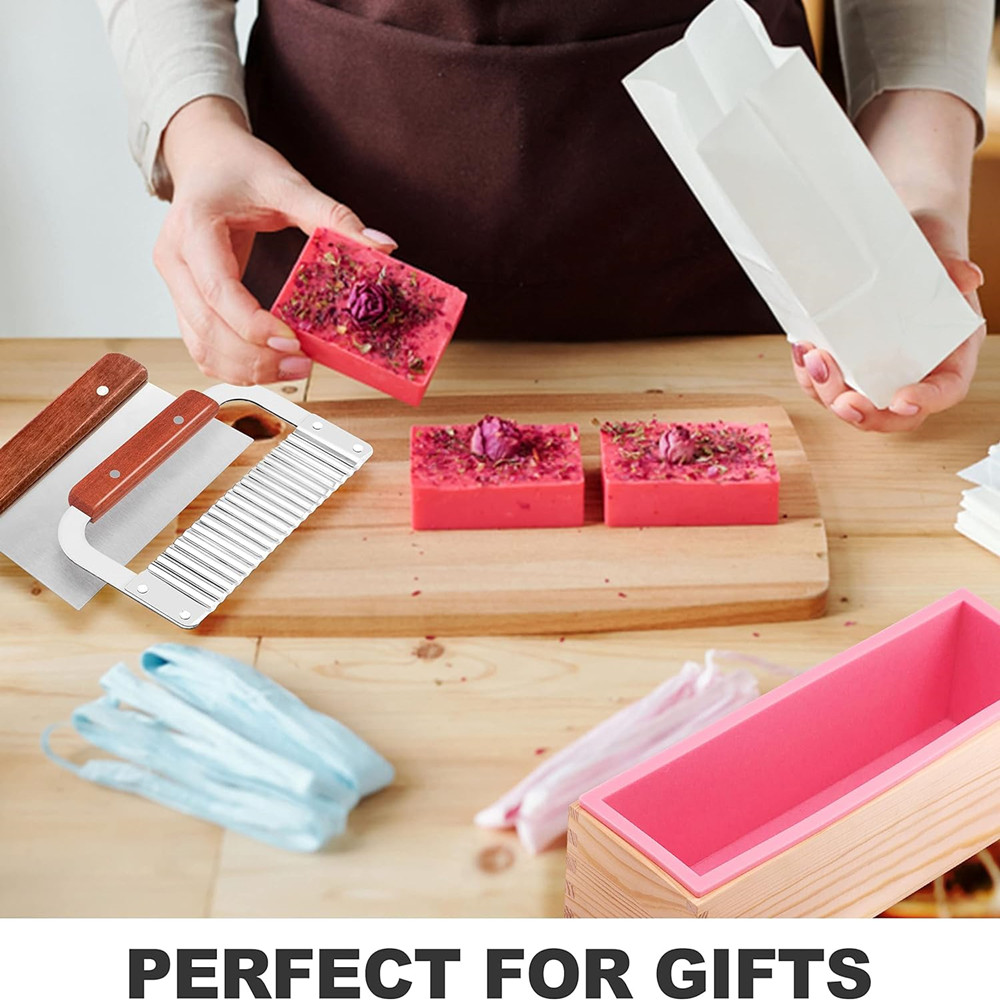 Kit Stampi in Silicone per Sap - Soap Making Book recensione e prezzo