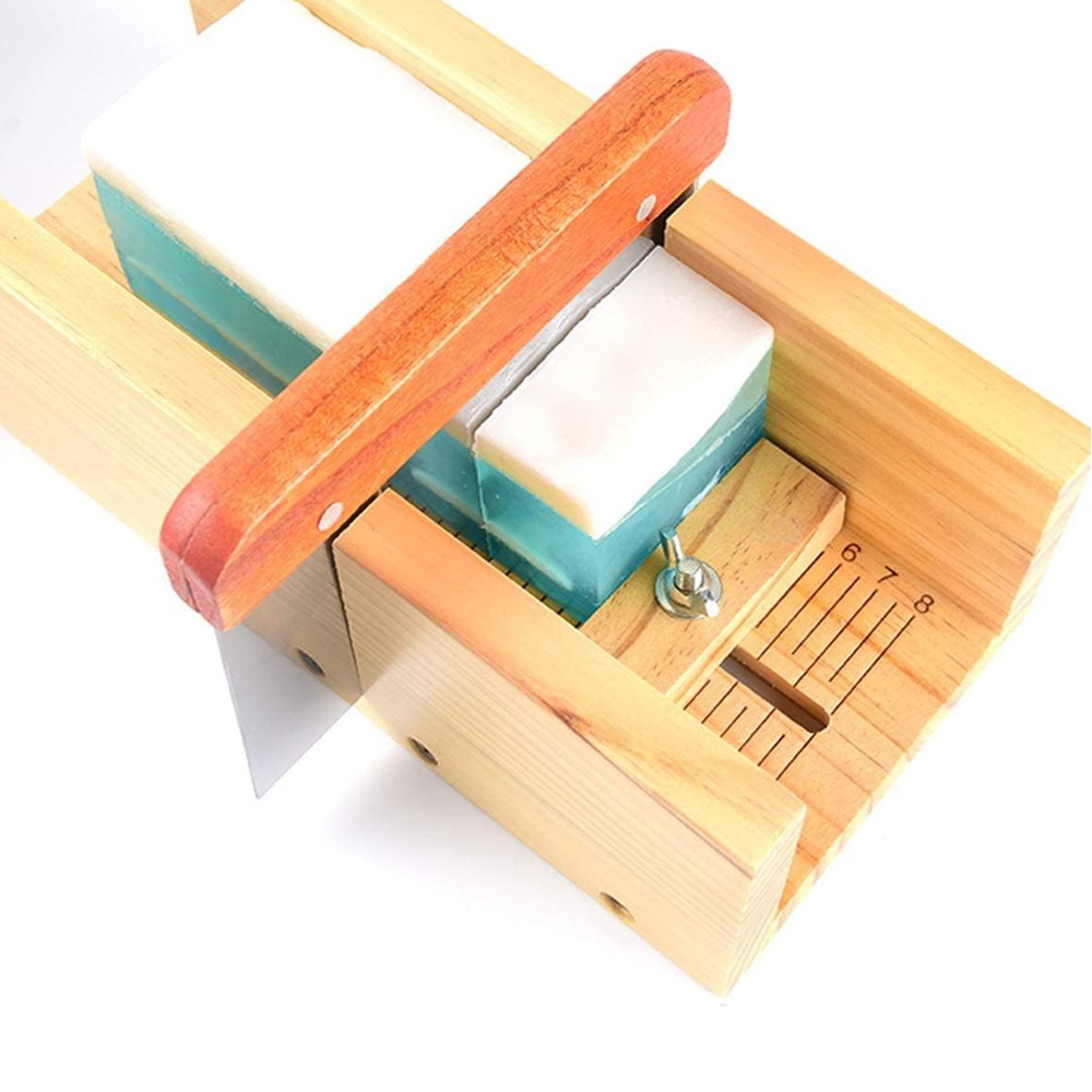 Kit Stampi in Silicone per Sap - Soap Making Book recensione e prezzo